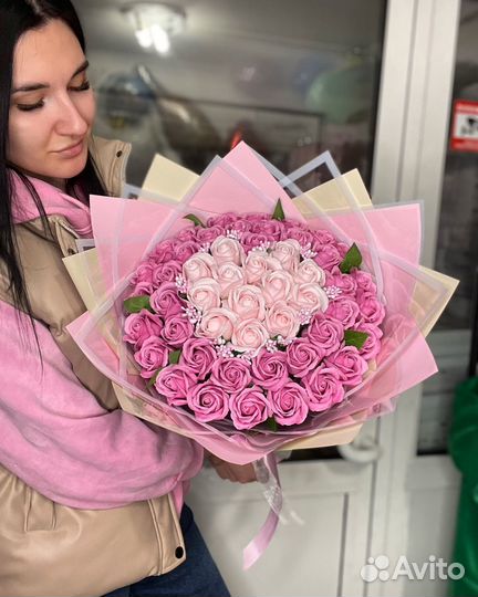 Букеты из 25,51, 71, 101 розы с доставкой