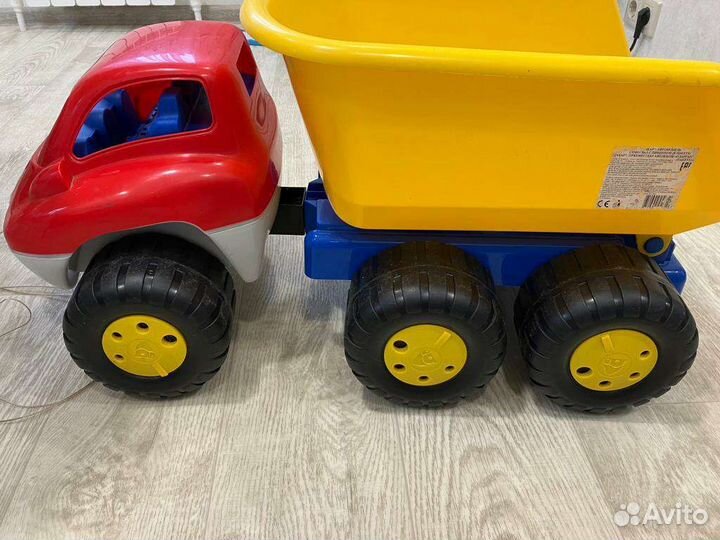 Машинка детская