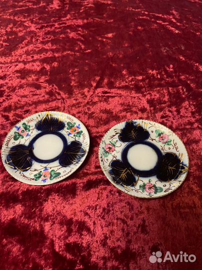 Антикварные розетки или блюдца Кузнецова