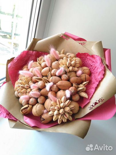 Букет из орехов, подарок, фудбукет