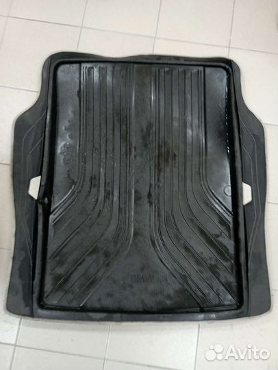 Коврик в багажник BMW