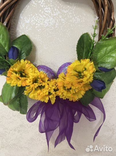 Веночек на стену или дверь Пасхальный из ротанга