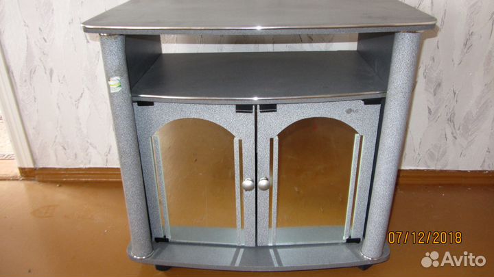 Тумба для телевизора