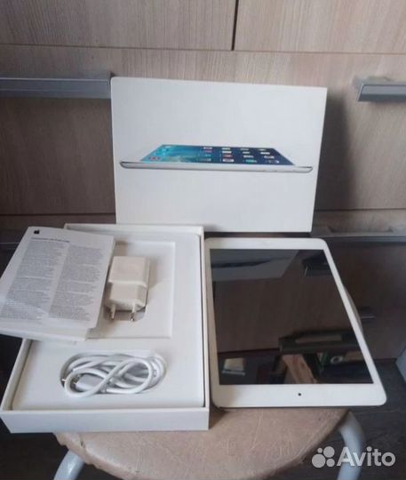 iPad mini с коробкой / в хорошем состоянии