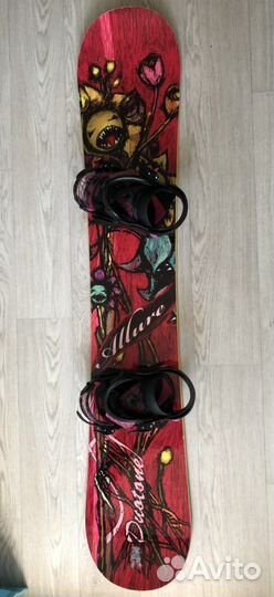 Сноуборд с креплениями