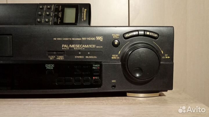 Видеомагнитофон Panasonic NV-HD100EE