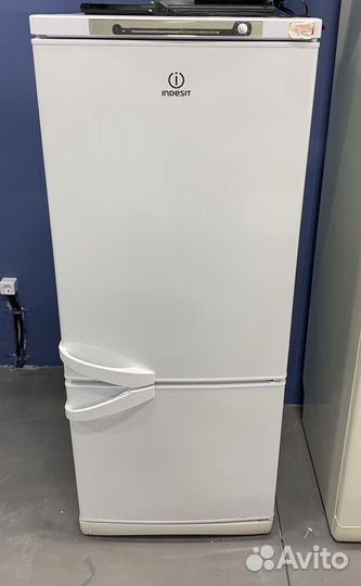 Холодильник indesit