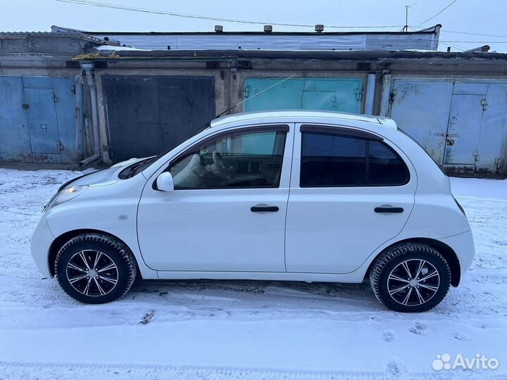 Nissan March 1.2 AT, 2002, 224 000 км