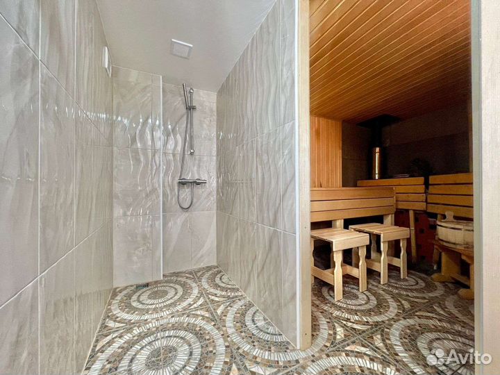 Баня на дровах с бассейном и джакузи