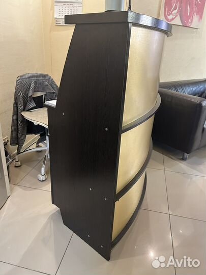 Стойка ресепшн бу