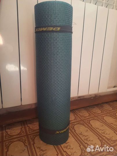 Коврик для йоги и фитнеса