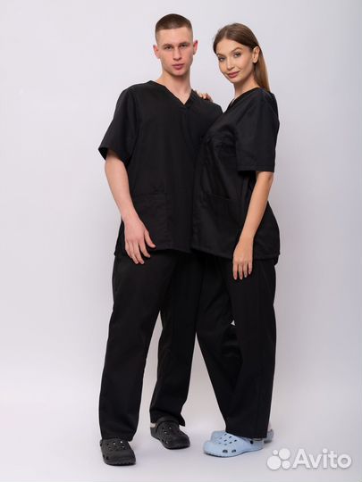 Медицинский костюм новый