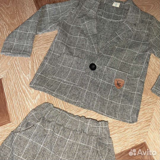 Костюм стильный на годик 1,5-2,5года тонкий