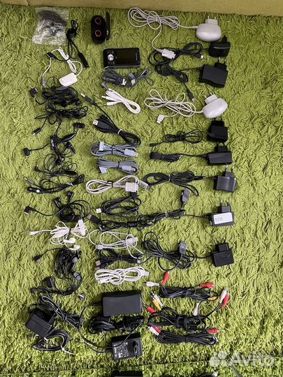 Провода шнуры кабели наушники и пр. коробкой