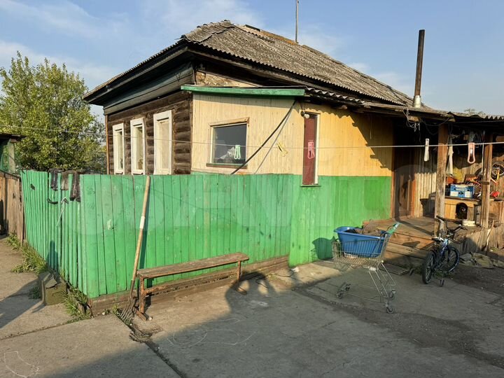 Дом 60 м² на участке 10 га