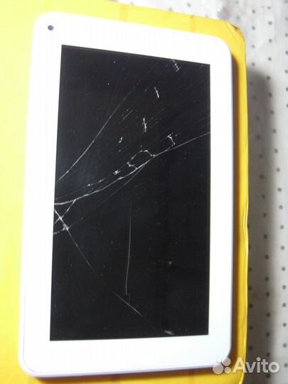 Планшета Explay M1 плюс и Chuwi V8