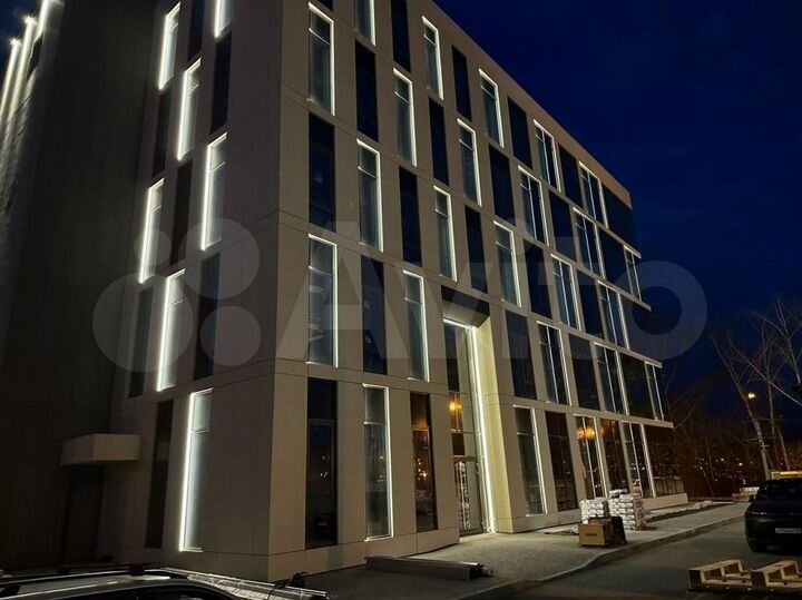 Отдельностоящее здание, 3098 кв.м