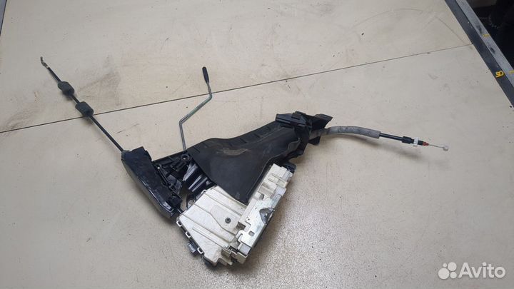 Замок двери Mercedes ML W164, 2006