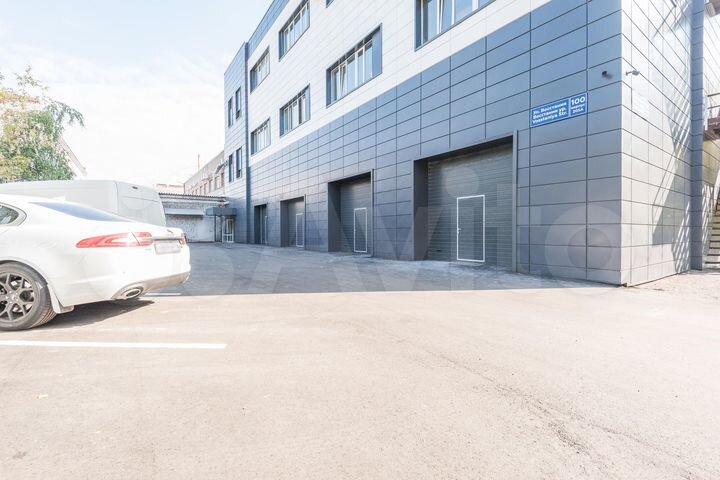 Производство, 1424 м²