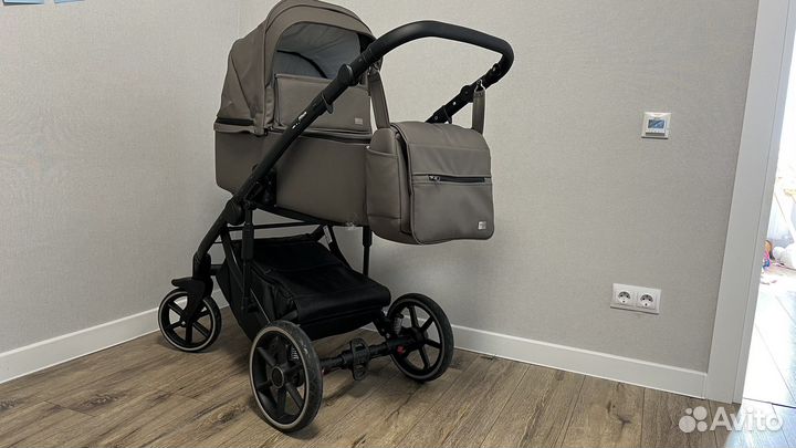 Коляска Pituso bella 2 в 1