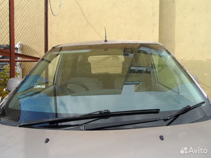 Стекло лобовое новое Toyota Voxy, Noah