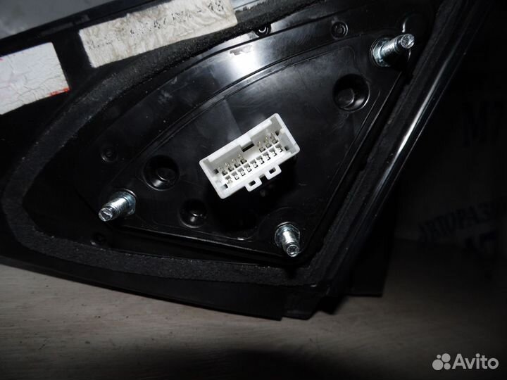 Правое зеркало хендай солярис 2 с поворотником