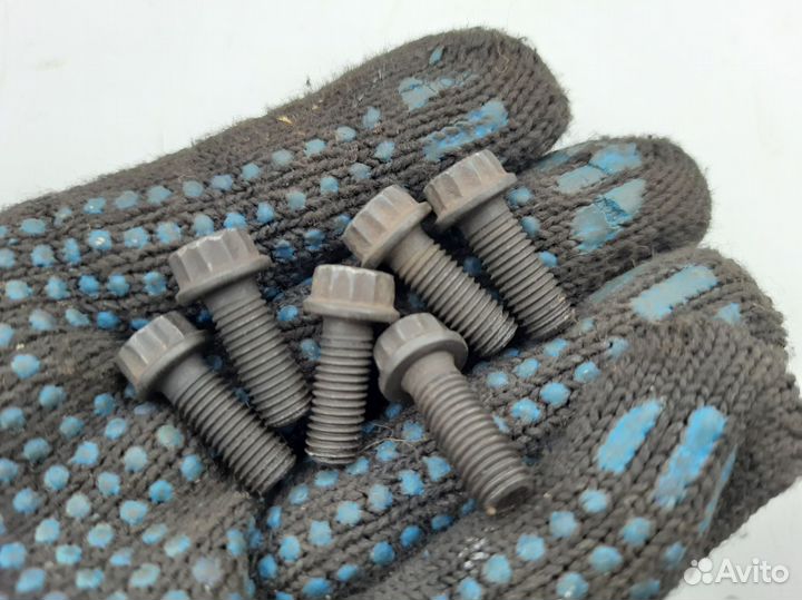 Болты корзины сцепления Volkswagen Passat B3