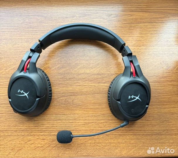 Беспроводные наушники HyperX cloud flight