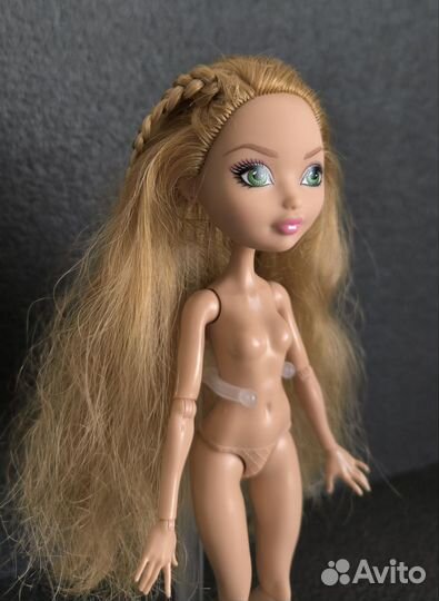 Ever After High Эшлин Элла нюд и одежда