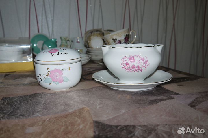 Посуда из серванта