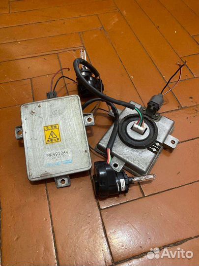 Блок розжига ксенона MR991269