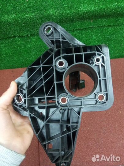 Педаль тормоза Skoda Rapid 1 седан CFN 2016