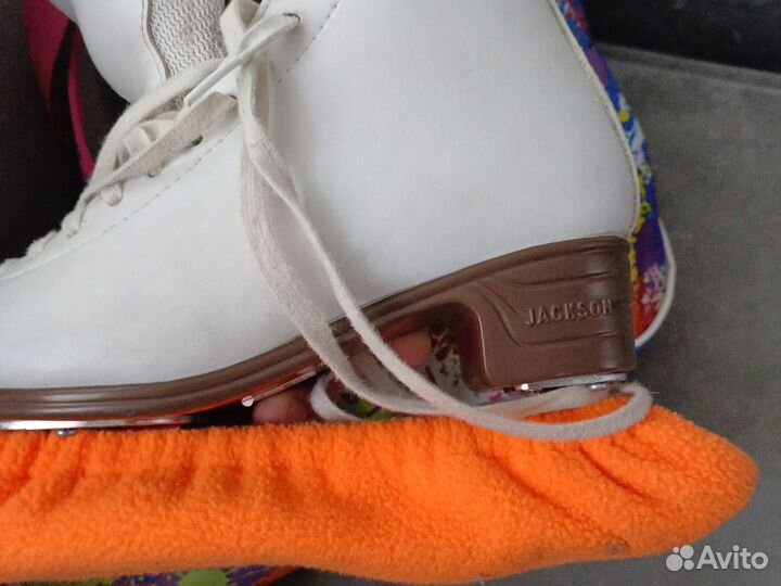 Коньки фигурные