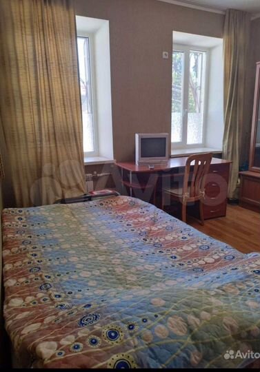 2-к. квартира, 50 м², 1/2 эт.