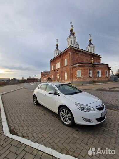 Opel Astra 1.6 МТ, 2012, 124 000 км