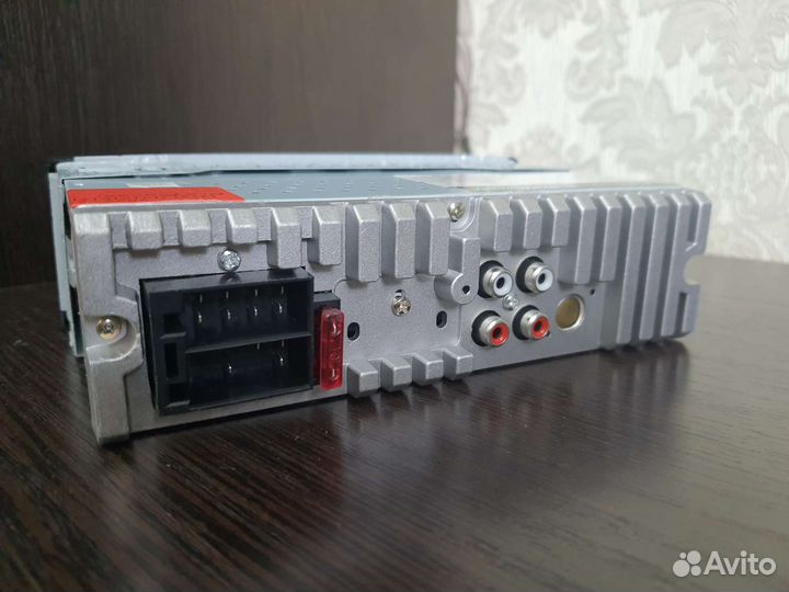 Магнитола pioneer (новая)