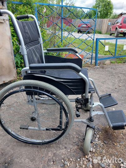 Инвалидная коляска новая