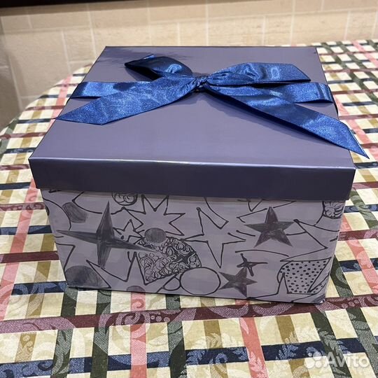 Коробка подарочная