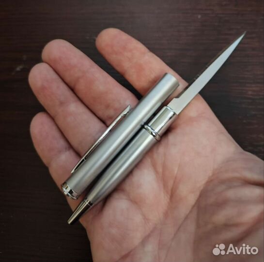 Ручка и цепочка