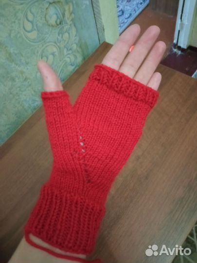 Варежки, носки, перчатки без пальцев (митенки)