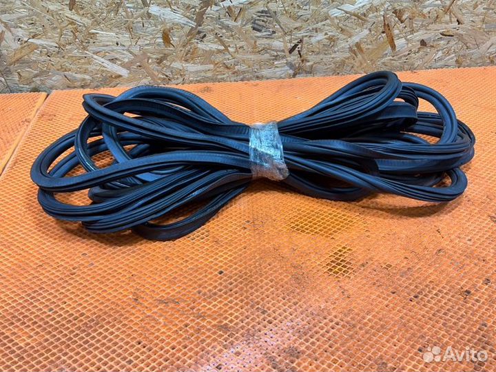 Уплотнители дверей Audi A4 Iv B8 cdnk 2010