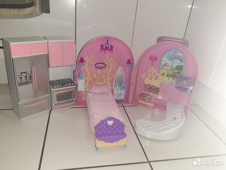 Кукольный домик с мебелью новый