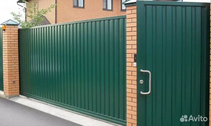 Забор из профлиста работа по договору быстро