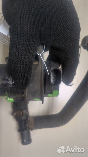 Насос водяной Skoda Octavia (A5)