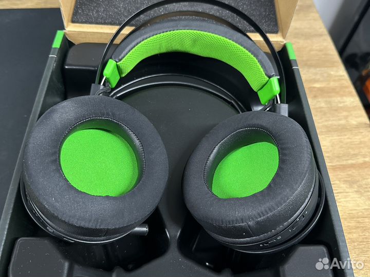 Игровая гарнитура Razer Nari Ultimate Xbox
