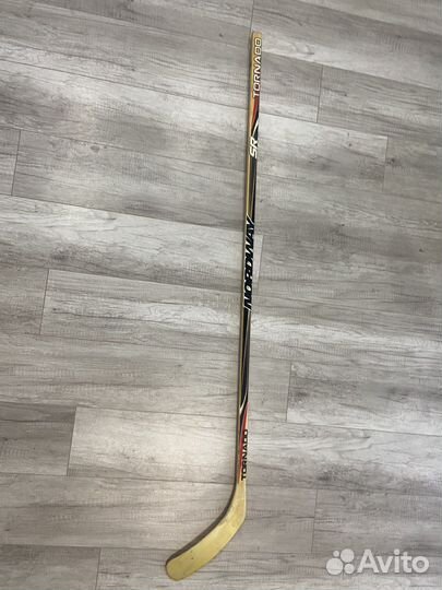 Клюшка хоккейная