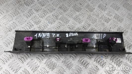 Накладка порога внутренняя правая jaguar XF (X260)