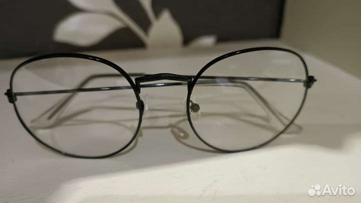 Очки разные