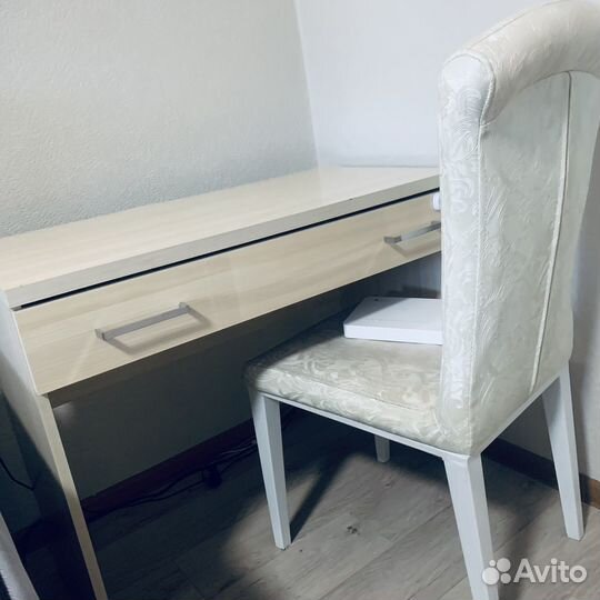 Туалетный столик Шатура