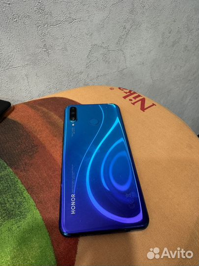 HONOR 20s, 6/128 ГБ
